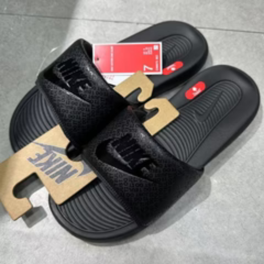CHINELO NIKE VICTORY ONE - ALL BLACK