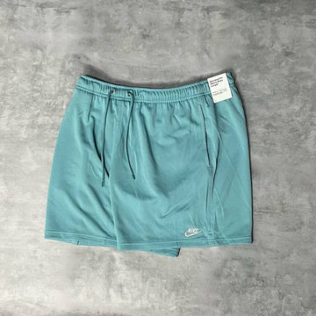 SHORT NIKE CLUB - VERDE